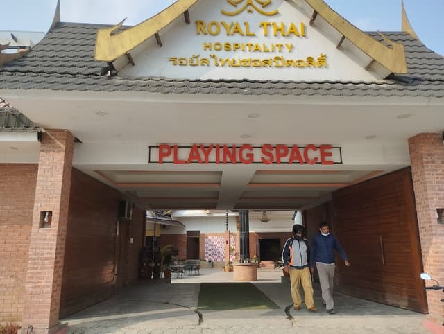 Royal Entertainment Playing Space