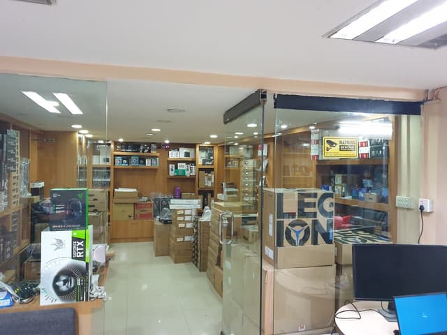 iTech Store (Information Technology Store)