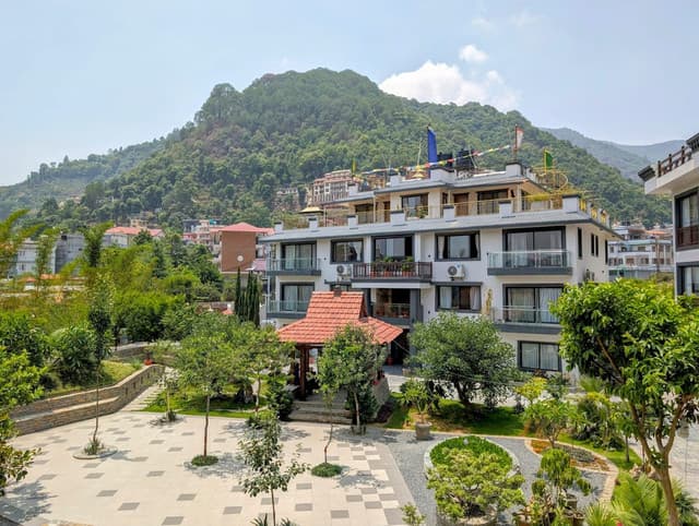 Uma Residence and Suites