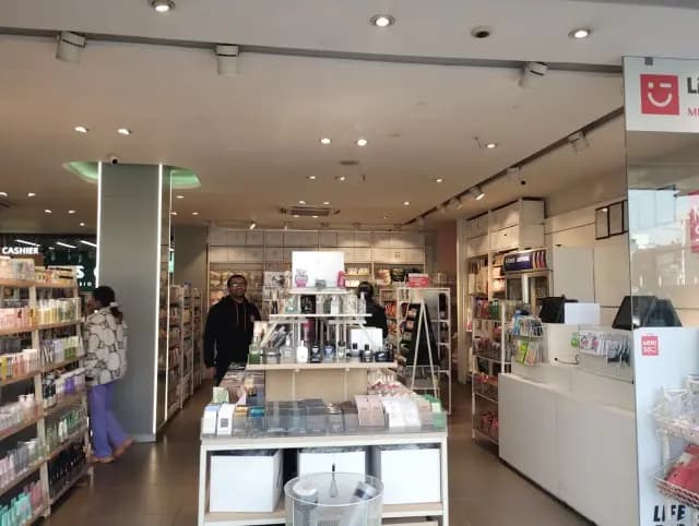 Place photo 1