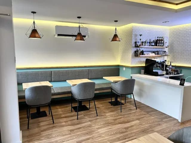 Place photo 1