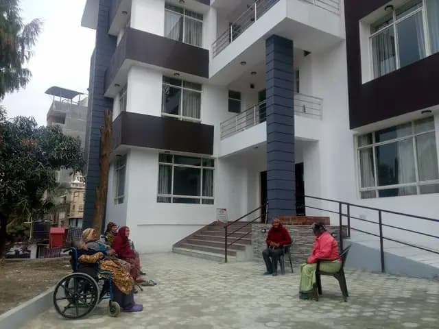 Place photo 1
