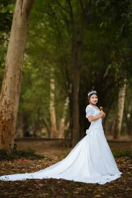 Kathmandu dress renting service