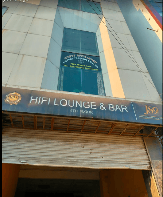 HIFI Lounge and Bar
